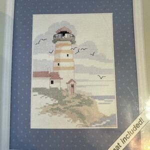Weekenders Counted Cross Stitch Kit Gull Lighthouse Nautical Seascape‎ w Mat